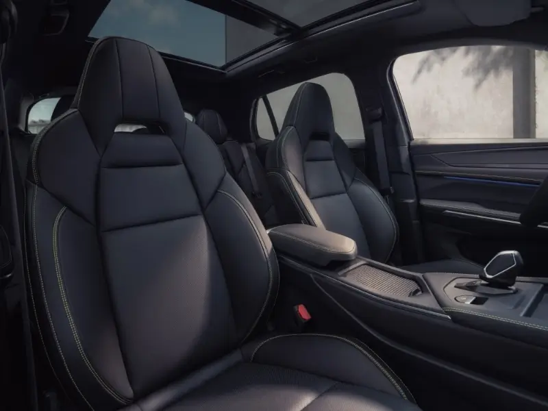 Siguranță Lynk & Co 01